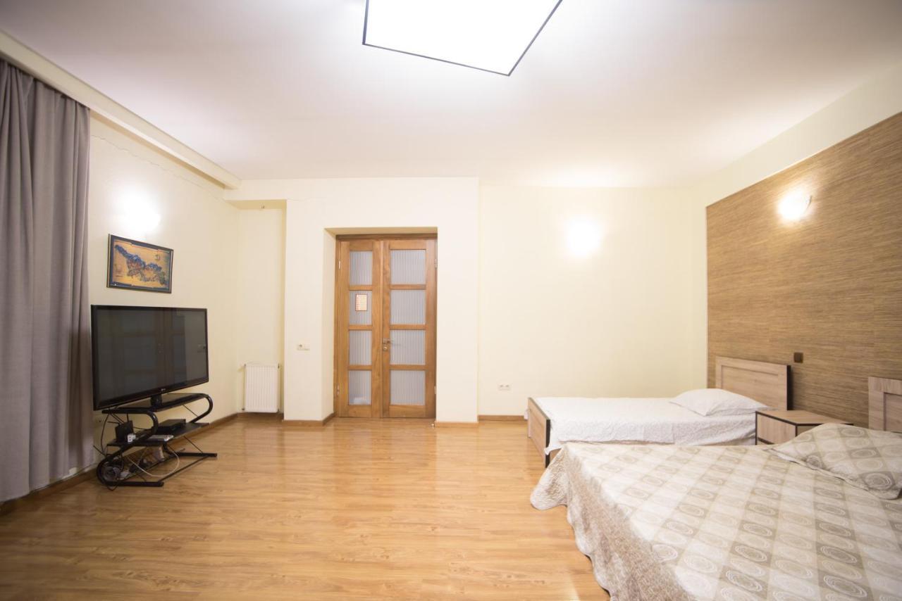 Terrace House Tbilisi Hotel Ngoại thất bức ảnh
